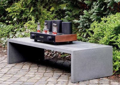 Lautsprecher-Betonrack | OGGI-Beton