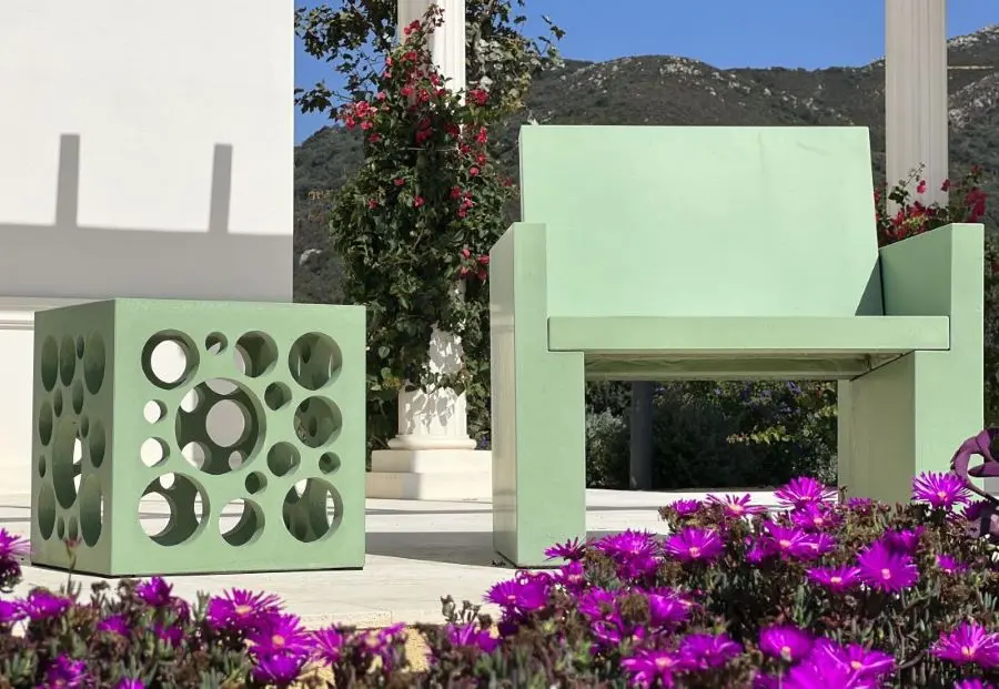 sitzhocker-beton-gruen-cheese-oggi-beton Betonhocker CHEESE